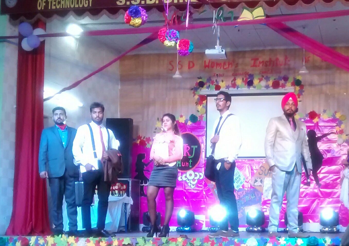 Participation in a cultural fest MANTHANâ€™16 held at SSD Womenâ€™s Institute of Technology